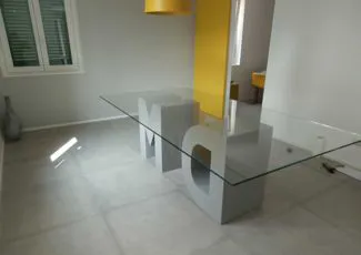 Tavoli, mensole
