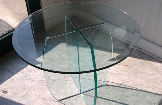 Tavolo in vetro
